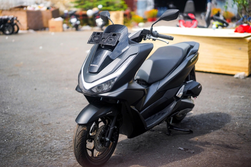 honda-pcx-160-2025-7-17393424872