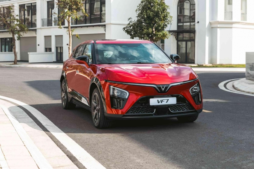 VinFast VF 7