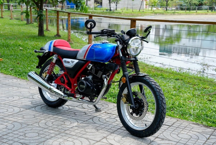 honda-cgx150-2025-cafe-racer-1