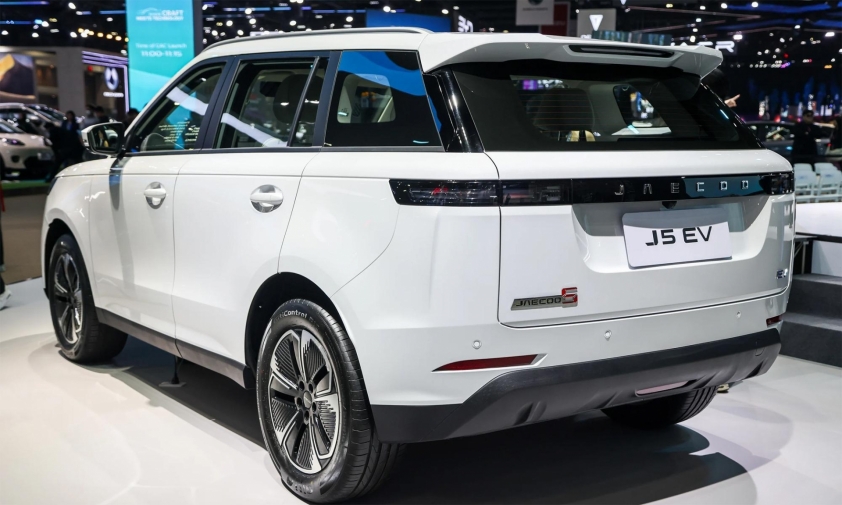 Jaecoo-J5-EV-2-7296-1743046549-2
