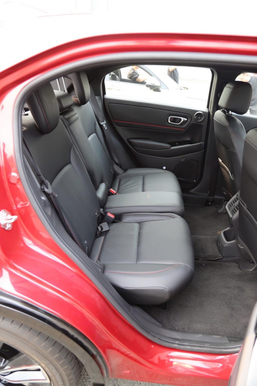 Cận cảnh Honda HR-V e:HEV RS vừa ra mắt Việt Nam: Động cơ hybrid, giá 869 triệu đồng 615703