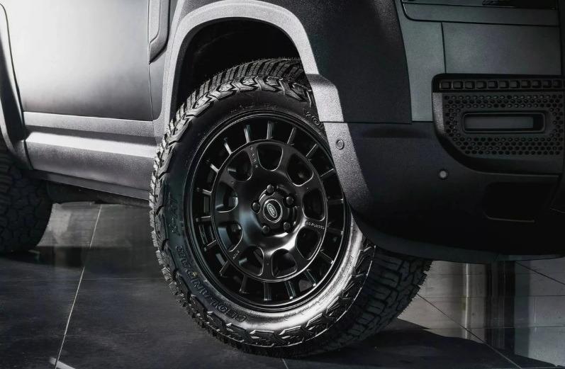 Land Rover Defender 90 1