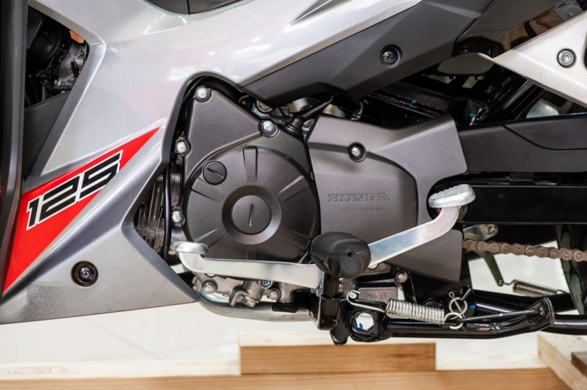 Lô xe máy Honda Dash 125 nhập Malaysia đã về Việt Nam, giá hơn 80 triệu đồng 620728