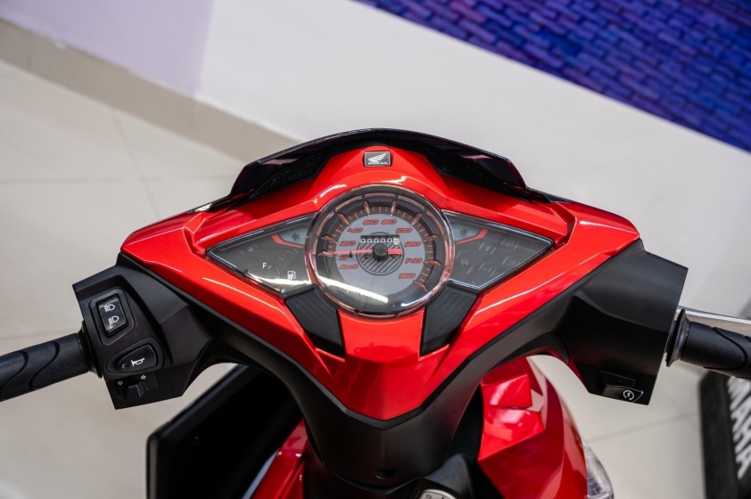Lô xe máy Honda Dash 125 nhập Malaysia đã về Việt Nam, giá hơn 80 triệu đồng 620729