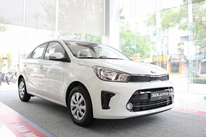 kia-soluto-mt-1-110032