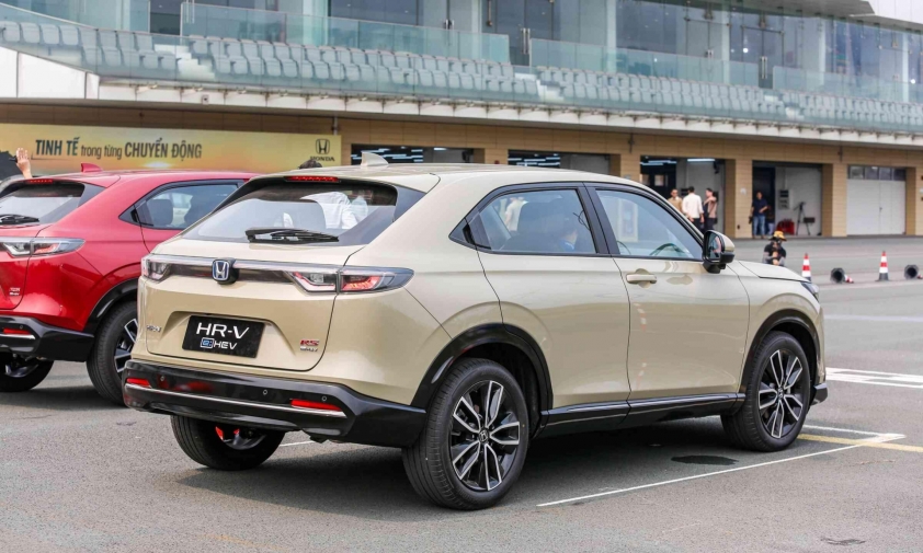So kè hệ truyền động hybrid trên 4 mẫu xe