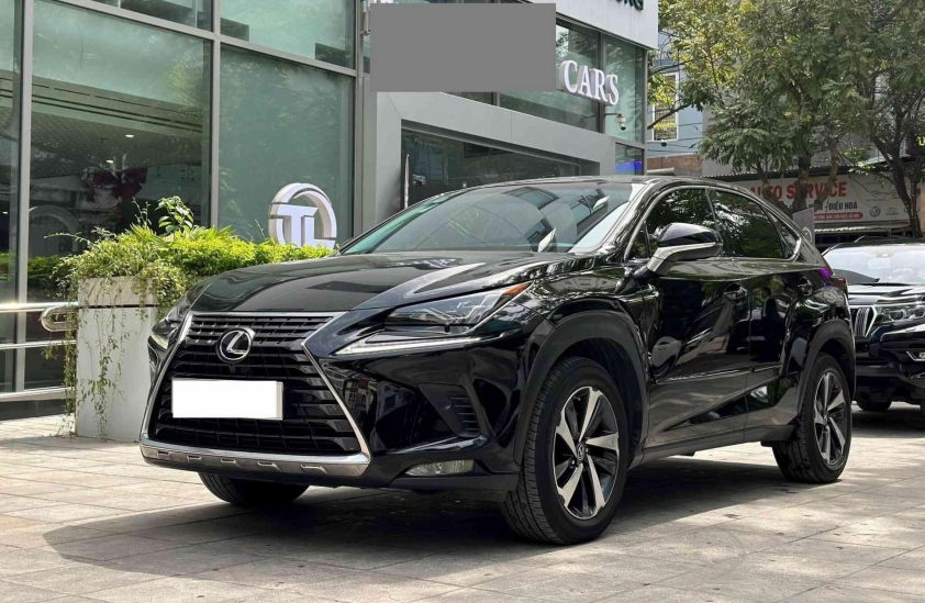 Sau 7 năm lăn bánh, xe sang Lexus NX 300 2018 được chủ nhân bán lại với giá khó tin 628038
