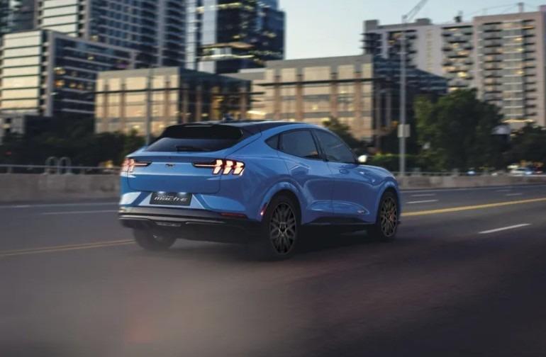 Ford Mustang Mach-E 7
