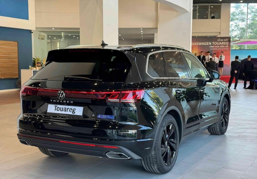 volkswagen-touareg-2025-highline_optimized