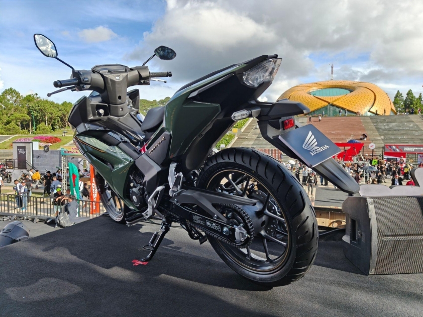Winner R - Bước tiến mới của Honda trong cuộc đua xe côn tay thể thao tại Việt Nam 704144