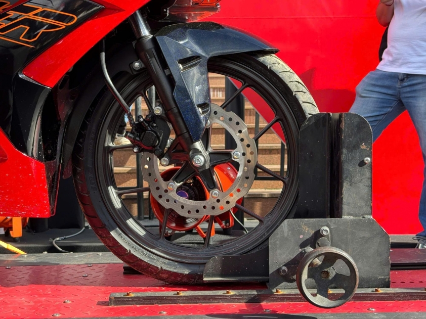 Winner R - Bước tiến mới của Honda trong cuộc đua xe côn tay thể thao tại Việt Nam 704141