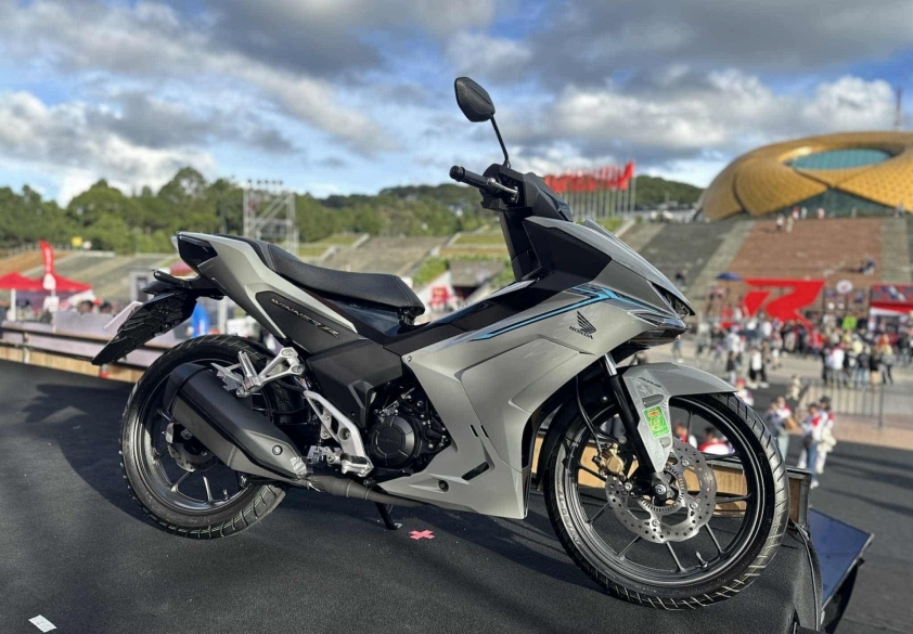 Honda Winner R được nâng cấp những gì so với Winner X? 707870
