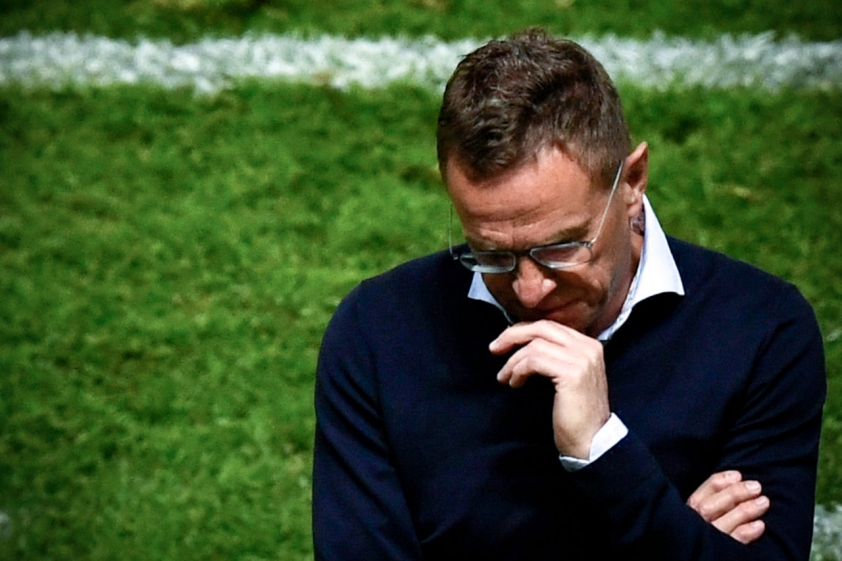 Rangnick bất lực nhìn Ronaldo chia rẽ nội bộ MU, đi vào 'vết xe đổ' của Ole? 100188