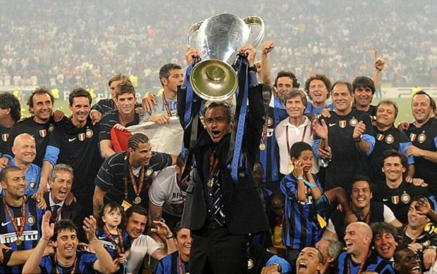 Đặt chân tới Milan, Mourinho bất ngờ tiết lộ về tương lai sau khi rời Roma 102289