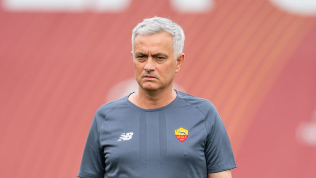 Thất bại tại AS Roma, Mourinho gây bất ngờ khi tái xuất Ngoại hạng Anh? 104987