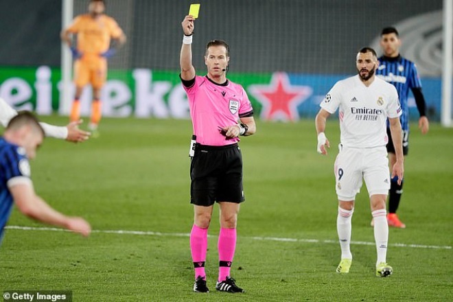 Real lo 'sốt vó' khi trọng tài bắt chính trận lượt về với PSG lộ diện 116914