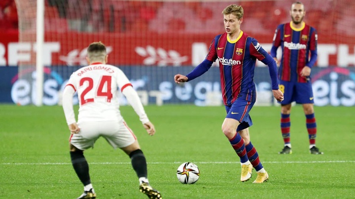 Barca sẽ dùng mọi cách để đánh bại Sevilla nhằm nối lại sự hấp dẫn của cuộc đua vô địch La Liga. Ảnh: internet