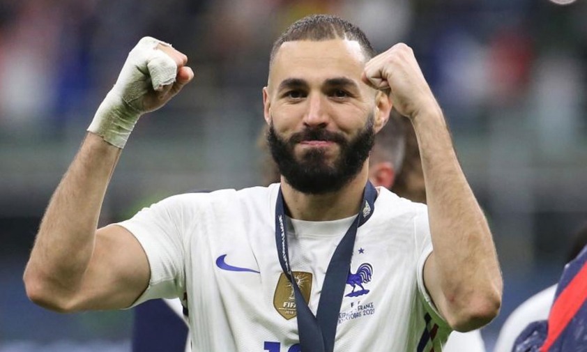 Ronaldo 'béo' chỉ ra cầu thủ xứng đáng nhất với Quả bóng vàng 2022 126806
