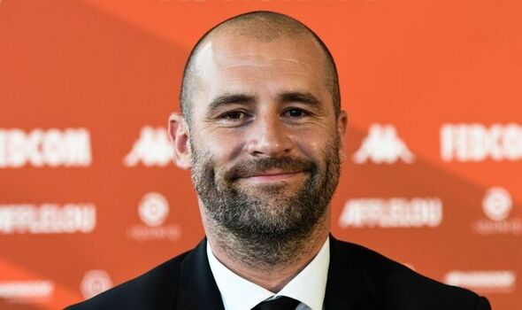 Erik ten Hag và Rangnick 'bắt tay', MU sắp có bản hợp đồng đầu tiên 131799