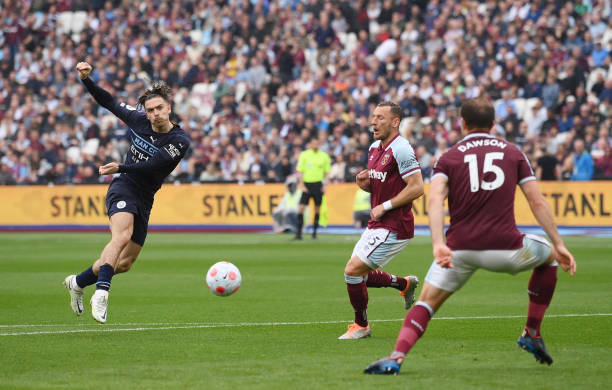 Grealish có bàn thắng quý như vàng để kéo lại tinh thần cho Man City. Ảnh: internet