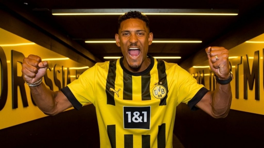 Tin chuyển nhượng tối 7/7: Mbappe phán quyết Neymar, Ronaldo cùng Sterling tới Chelsea? 155957
