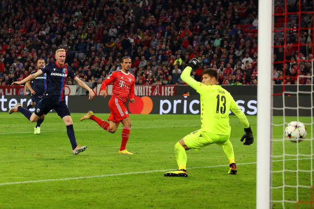L. Sane có trận đấu tuyệt hay khi đóng góp một cú đúp trong chiến thắng đậm đà của Bayern. Ảnh: internet