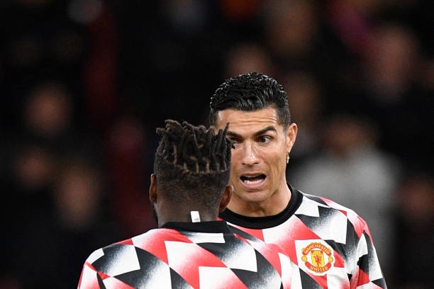Ten Hag vui sướng nhưng hứa sẽ không quên trừng phạt Ronaldo 205538