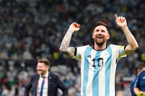 Trọng tài làm 'phật lòng' Messi tại World Cup nhận cái kết thích đáng 231050