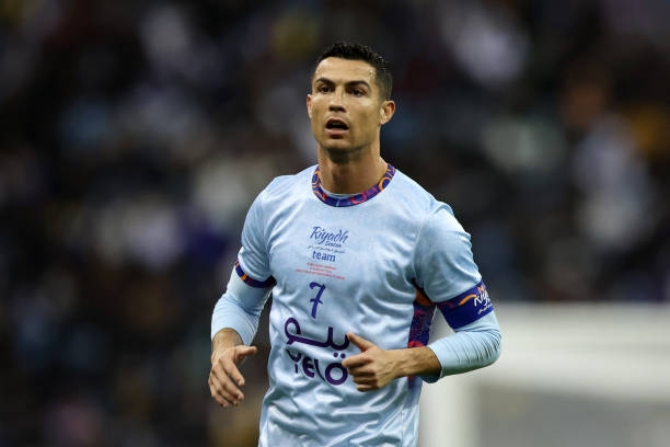 Rượt đuổi nghẹt thở, 'mưa' 9 bàn thắng trong ngày Ronaldo và Messi tái đấu 243313