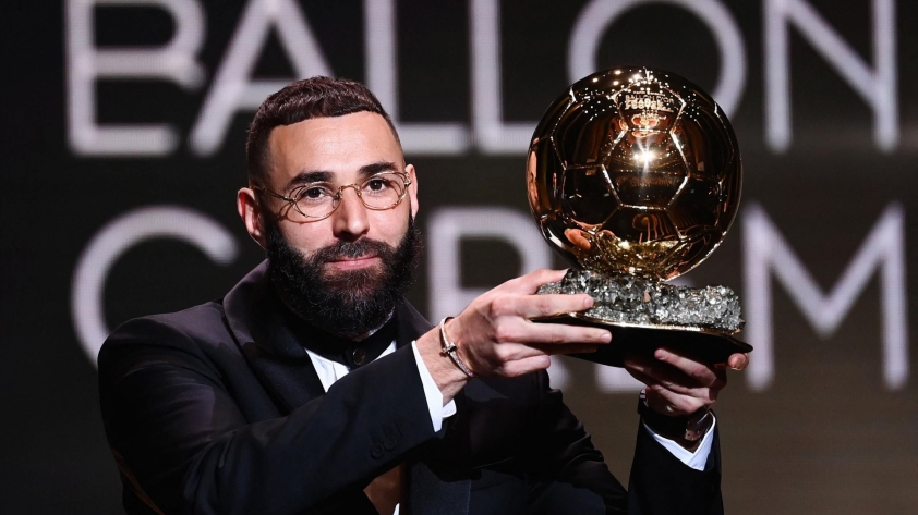 Chia tay Benzema, Real sắp có 'Ibrahimovic 2.0' để thay thế? 253254