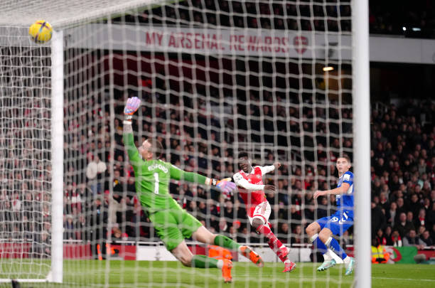 'Hủy diệt' Everton, Arsenal khẳng định tham vọng vô địch Ngoại hạng Anh 253608