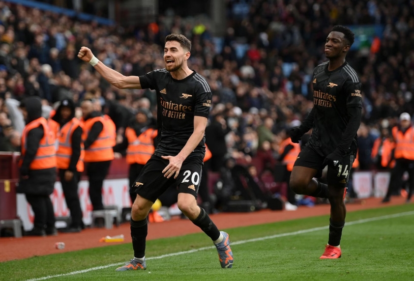 Jorginho bất ngờ làm thay việc chỉ đạo của Mikel Arteta tại Arsenal 255216