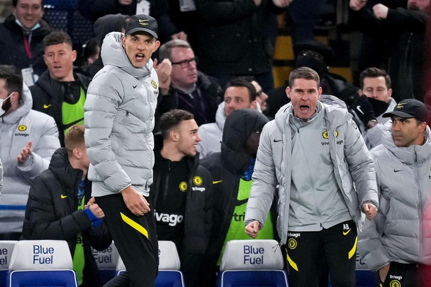 bayern-tuchel-barry-chelsea-1682151626.jpg