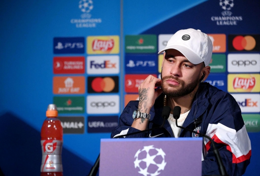 neymar-psg-phong-van-1689509572.jpg