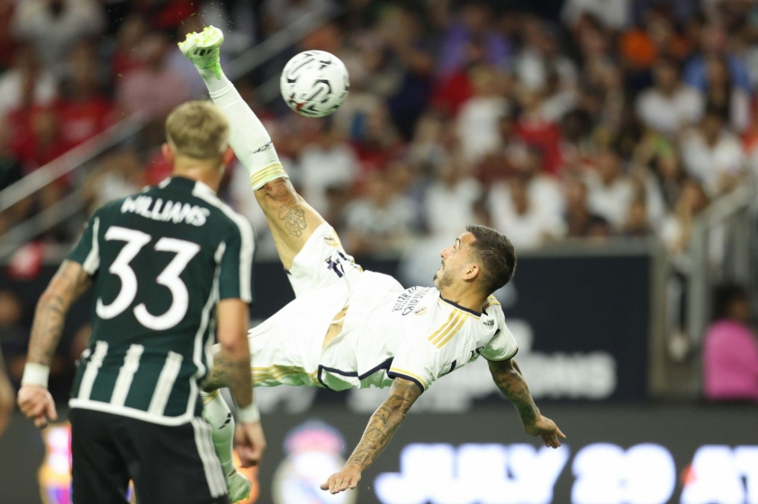 Siêu phẩm tân binh, Real Madrid khiến MU thua tâm phục khẩu phục 307944