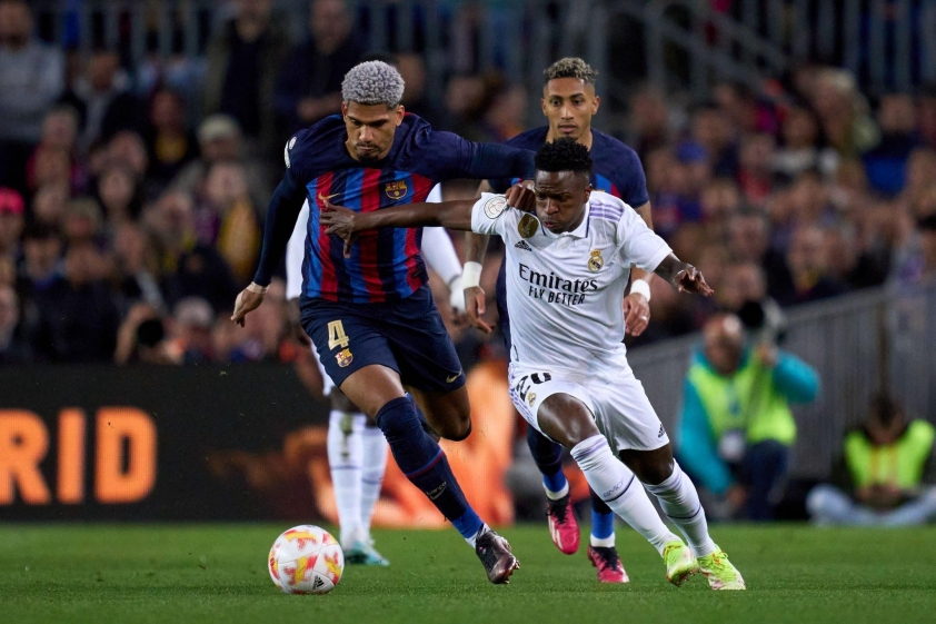 real-vs-barca-1690644098.jpg