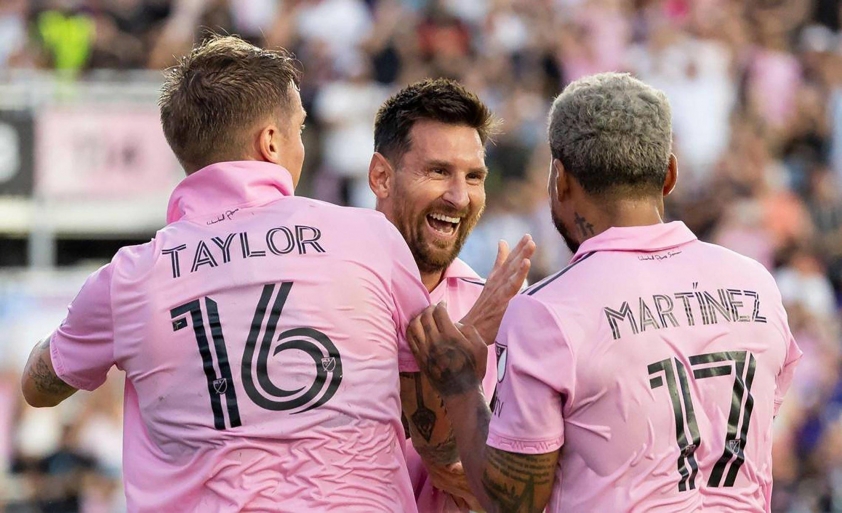 messi-rob-taylor-1690901217.jpg