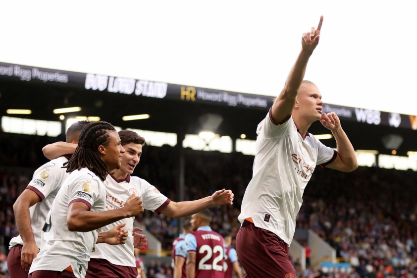 Haaland bùng nổ, Man City đánh chiếm ngôi đầu Ngoại hạng Anh 312761