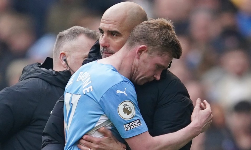 man-city-de-bruyne-florian-wirtz-1692591855.jpg