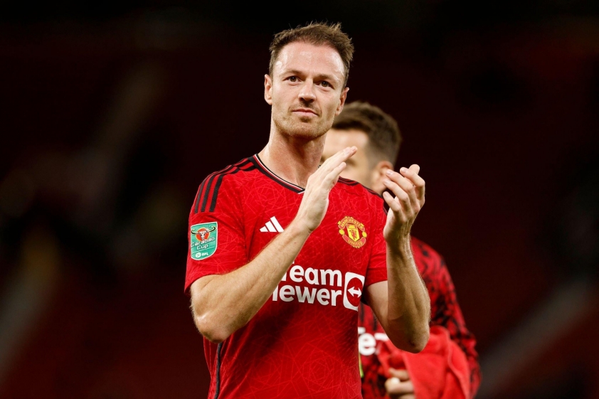 jonny-evans-mu-1697613171.jpg