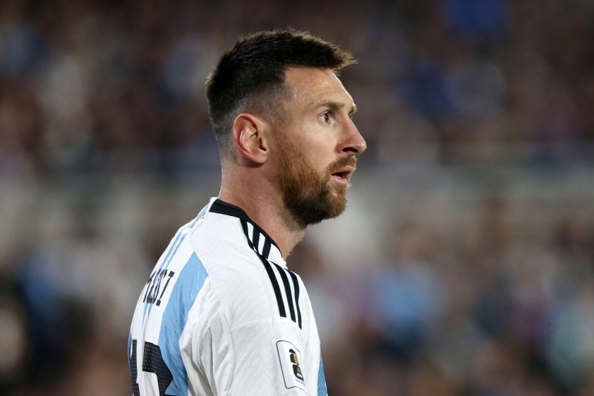 messi-dt-argentina-1698980181.jpg