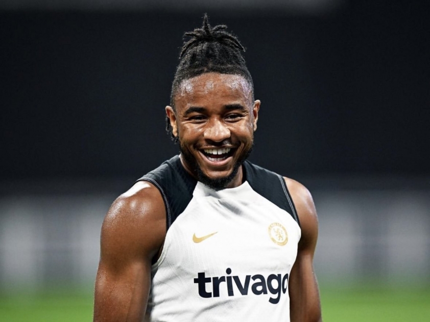 nkunku-chelsea-1699607880.jpg