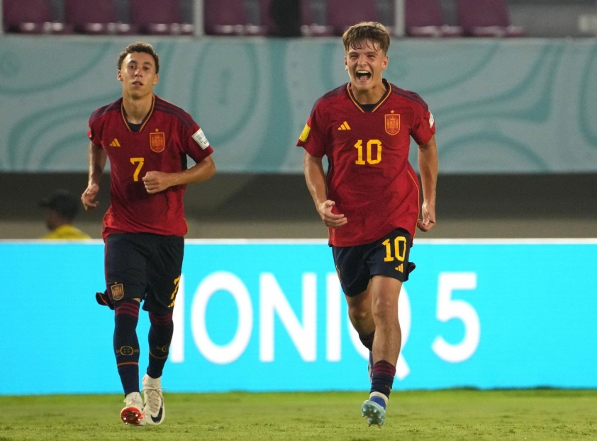 Trực tiếp U17 Tây Ban Nha 1-0 U17 Mali: Cuối cùng cũng có bàn 355975