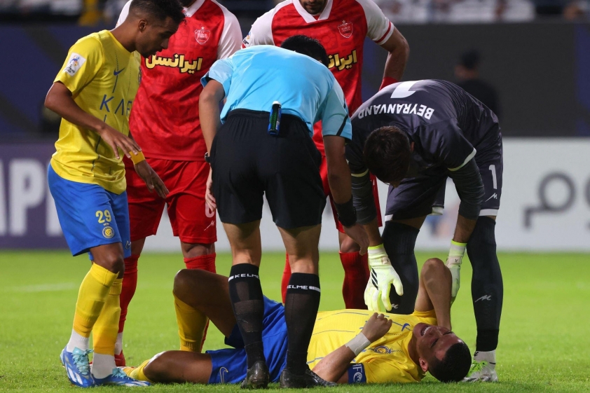 ronaldo-chan-thuong-1701273312.jpg
