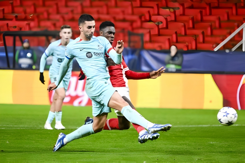 Barca thua đội chót bảng C1 nhưng vẫn đi tiếp với ngôi đầu 372650