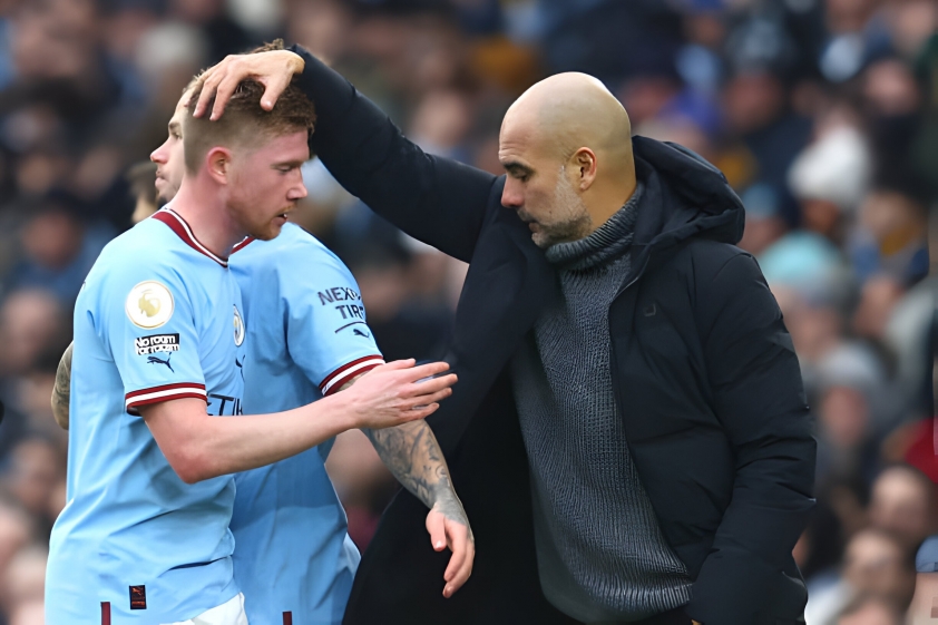 pep-guardiola-man-city-de-bruyne-1702693019.jpg