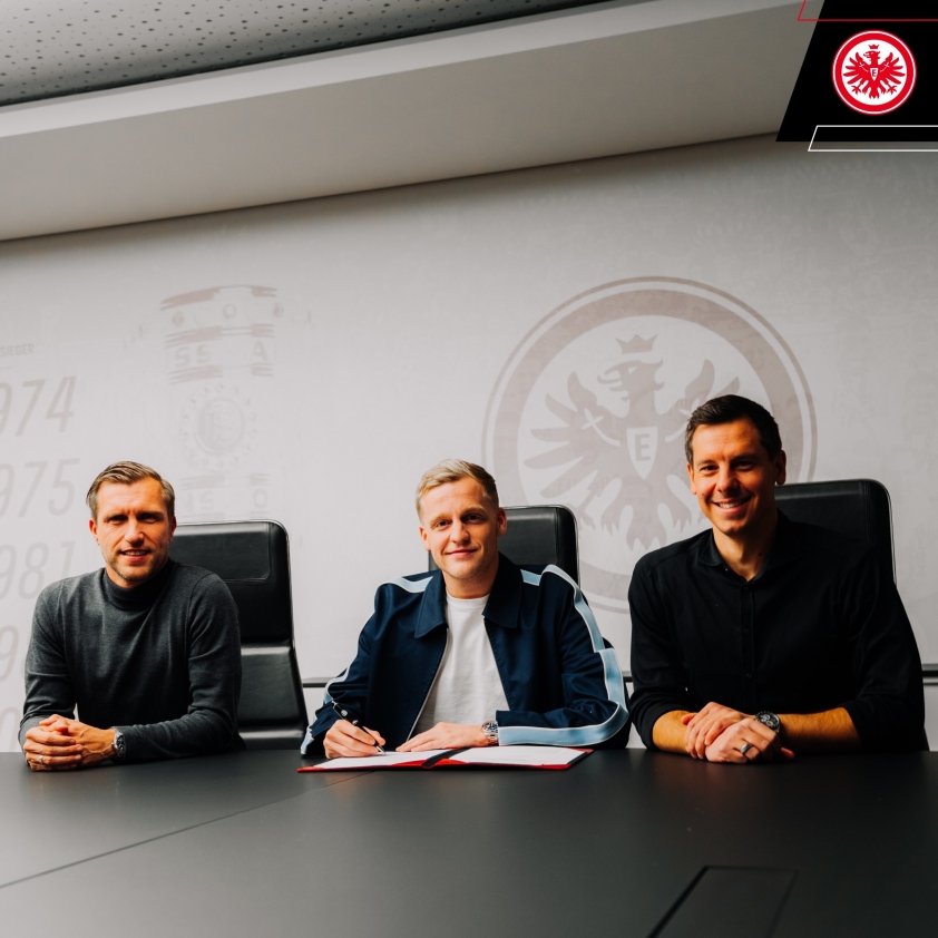 van-de-beek-sang-frankfurt-1704113298.jpg