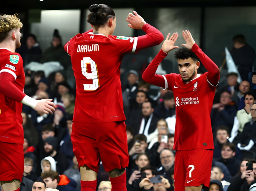 liverpool-vao-chung-ket-carabao-cup-1706149537.jpg