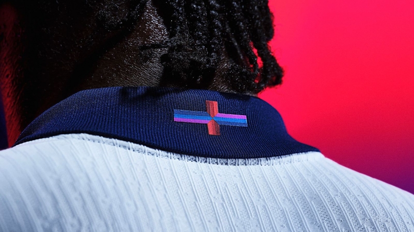 skynews-england-shirt-cross-6497200-1711187306.jpg