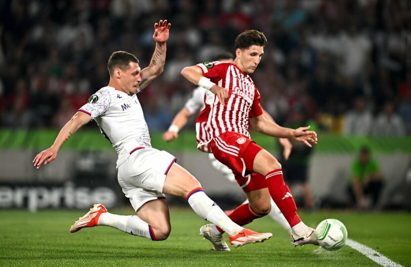 Trực tiếp Olympiakos 1-0 Fiorentina: Bàn mở tỉ số 471615